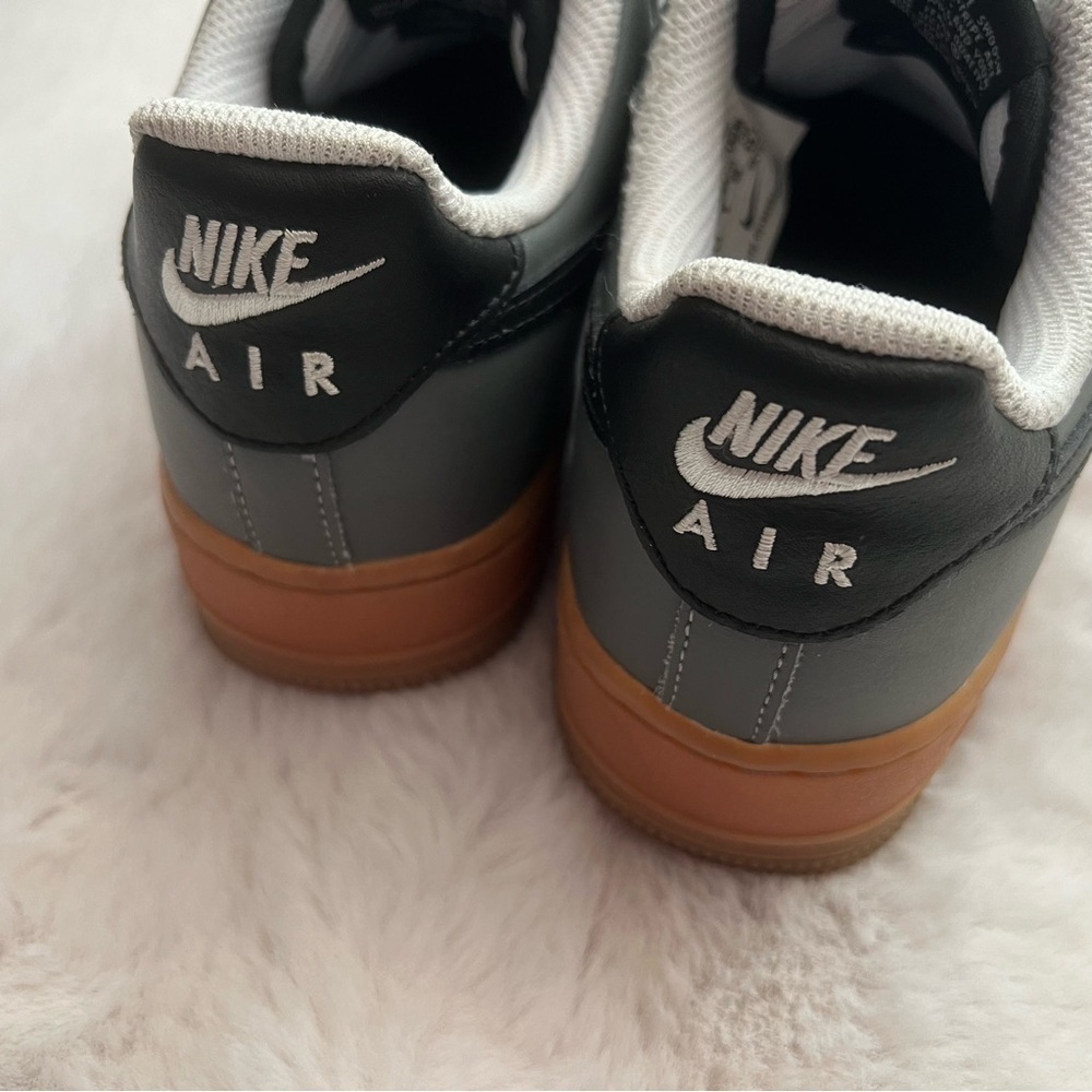 Nike AF1 - Air Force 1 *RARE COLOR* - Picture 7 of 9